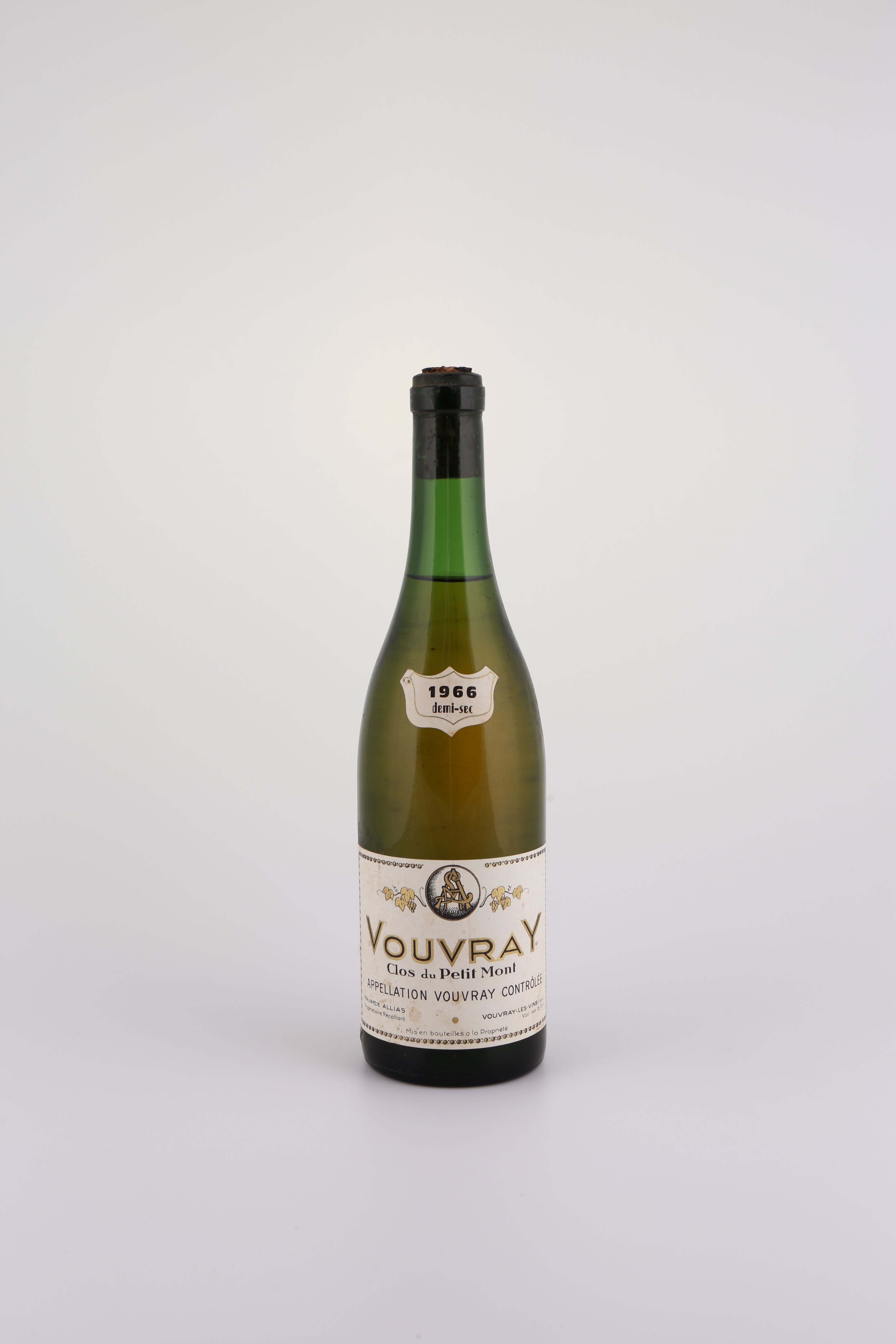 1966 Domaine Allias, Chenin Blanc, Clos de Petit Mont